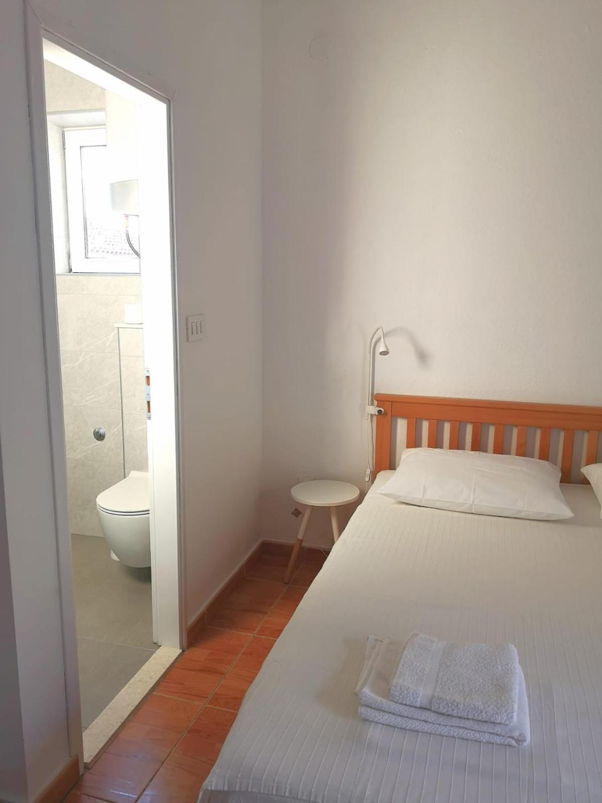 Apartments Angela Makarska Room photo