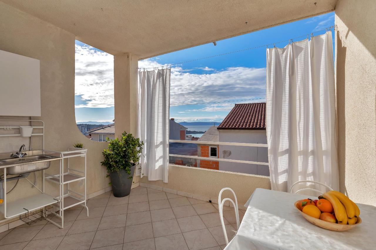 Apartments Angela Makarska Exterior photo